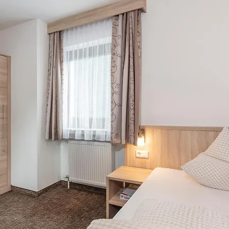 Vendégház Gaestehaus Emil Sölden